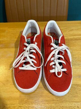 PUMA Classic Sneakers